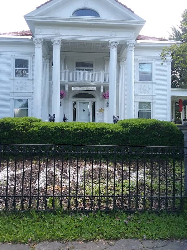 The Knox Mansion - Image 1