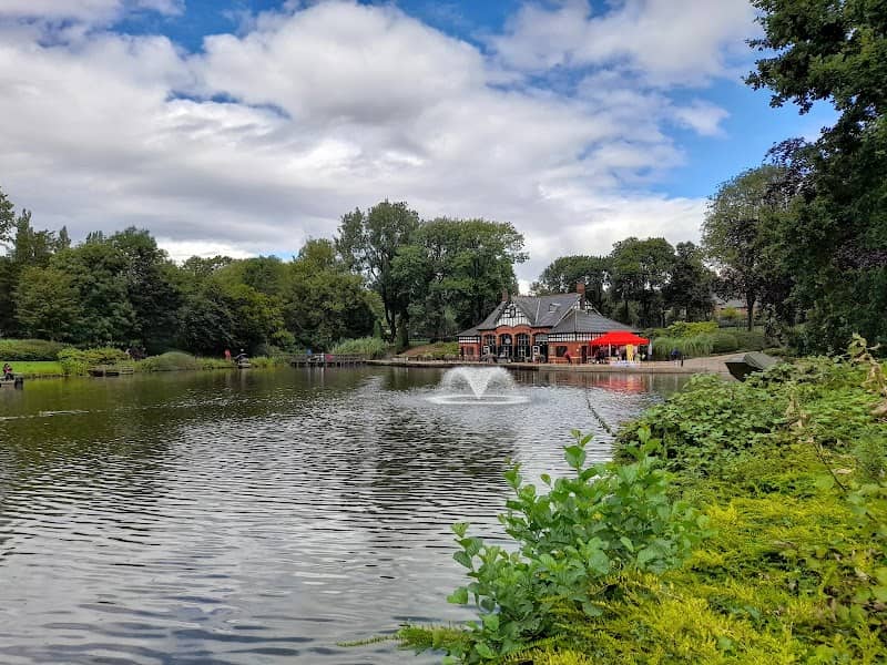 Alexandra Park - Oldham - Image 2