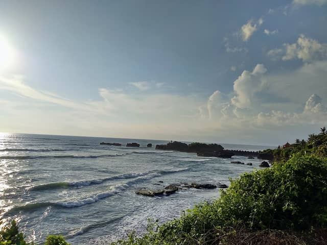 Pantai Mengening - Image 2