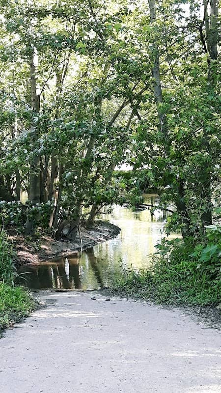 David E. Shellabarger Park - Image 1