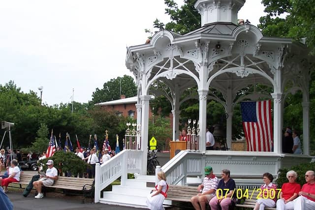 Bellville Gazebo Bandstand - Image 1