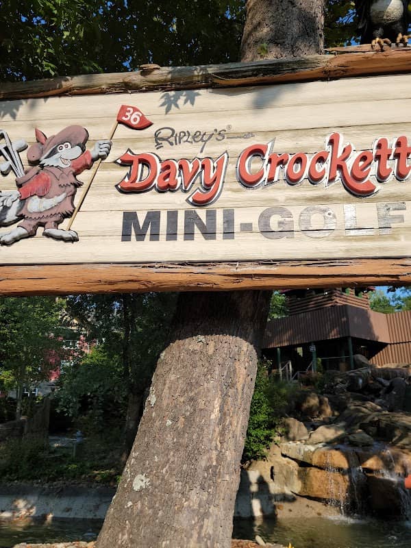 Ripley's Davy Crockett Mini-Golf - Image 1