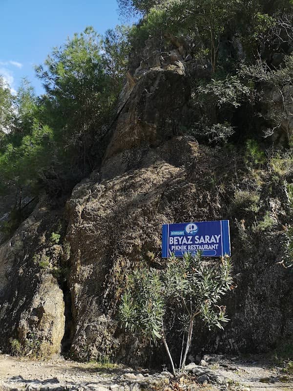 Beyaz Waterfall - Image 1