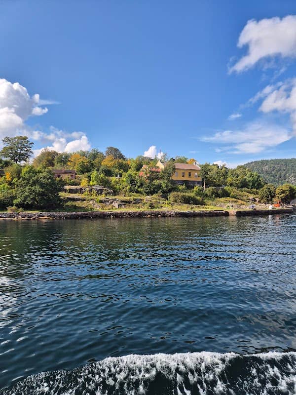 Oscarsborg Pirs - Image 1