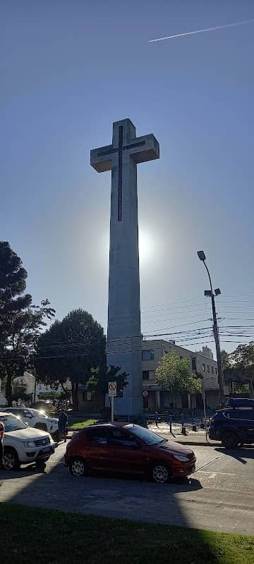 Cruz Monumental de la Catedral de Chillán - Image 1