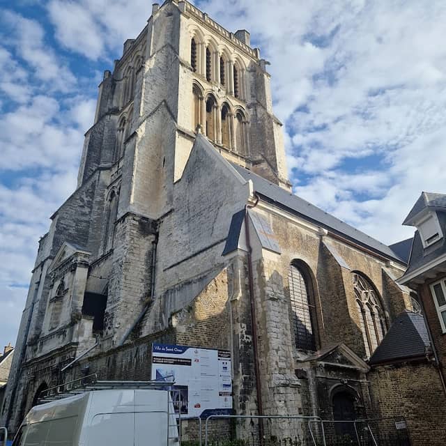 Église catholique Saint-Denis à Saint-Omer - Image 1