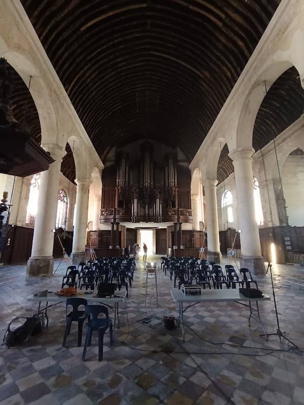 Église catholique Saint-Denis à Saint-Omer - Image 2