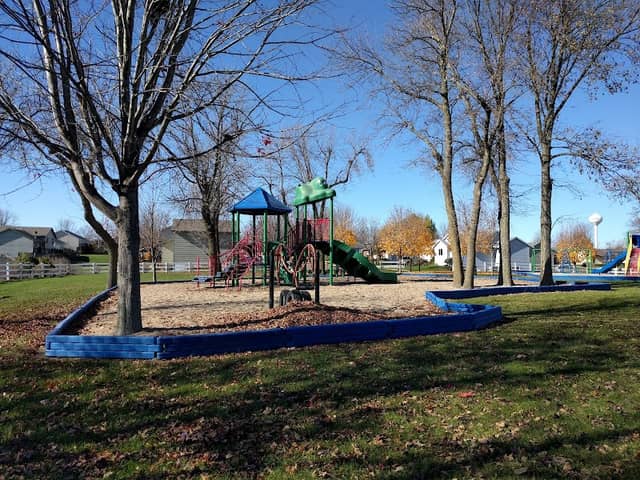 Evergreen Park - Image 1