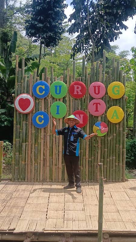 Destinasi wisata alam giri curug cinta - Image 1