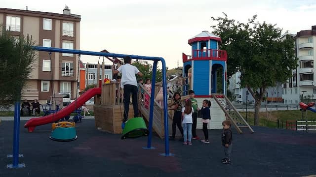 Çocuk Parkı - Image 1