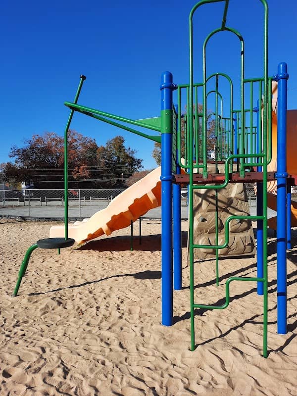 Rogers Memorial Park - Image 2