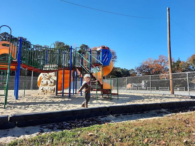 Rogers Memorial Park - Image 1