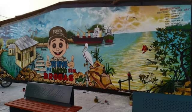 Mural Policía Barrio - Image 1