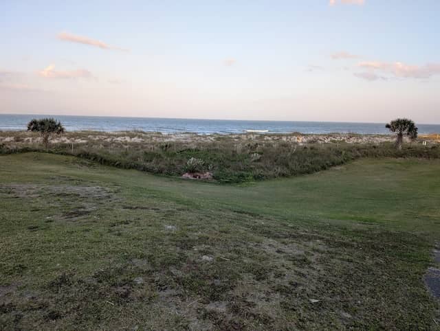 Beach Access - between Captains Court & Beach Walker - Image 1