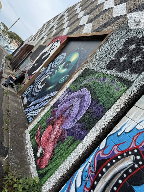 Faversham Lane Secret Street Art - Image 2