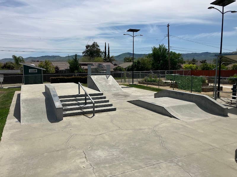 Avenal Skate Park - Image 1
