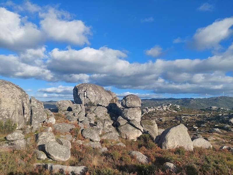 Farves mountain top - Image 1
