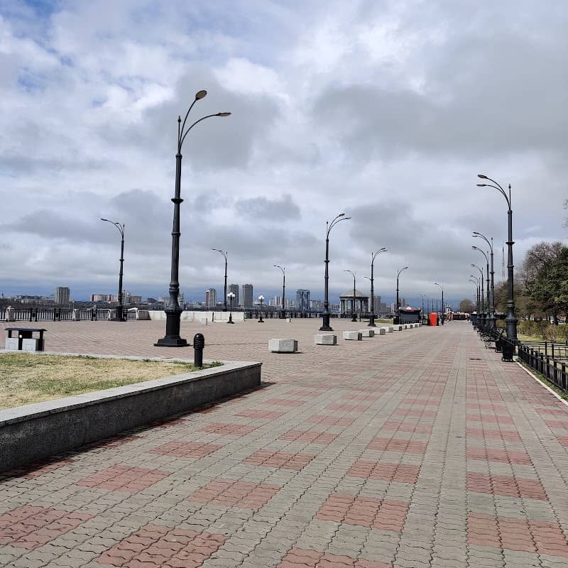 Embankment of the Amur R. - Image 1