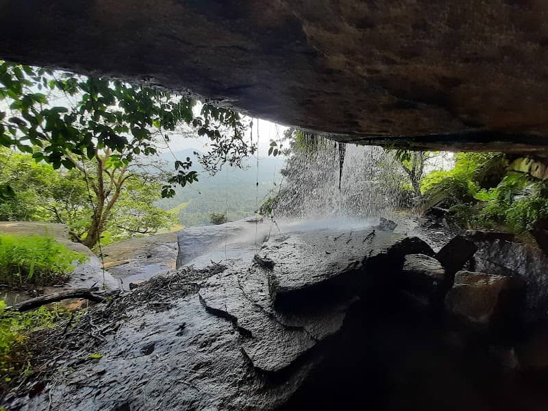 Biso Ella | බිසෝ ඇල්ල - Image 2