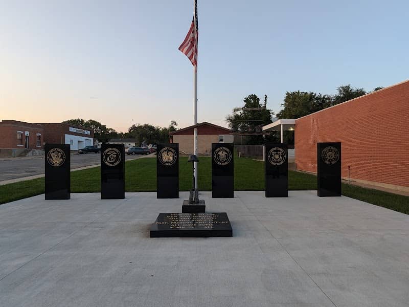 Minneapolis Veterans Memorial - Image 1
