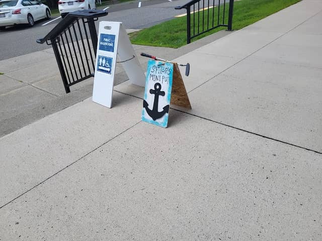 Sailor’s Mini Putt - Image 1