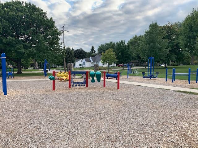 Starin Park - Image 1