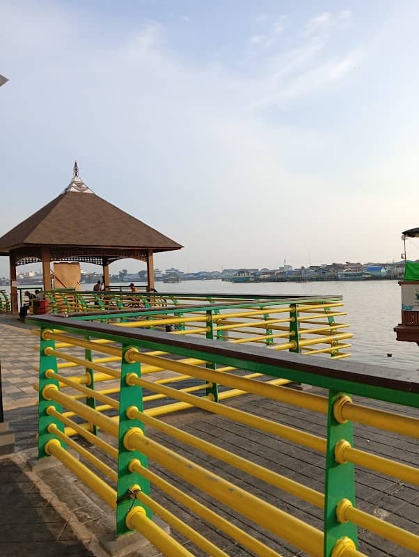 Waterfront Kapuas indah Pontianak - Image 1