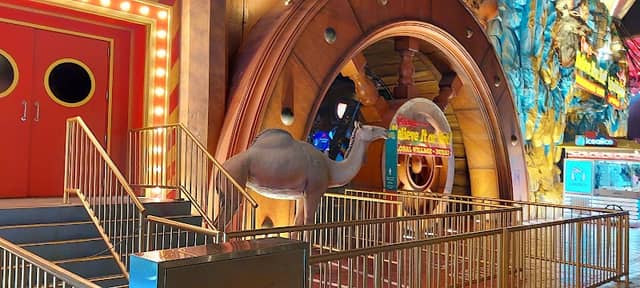 Moving Theatre 4D - Image 1