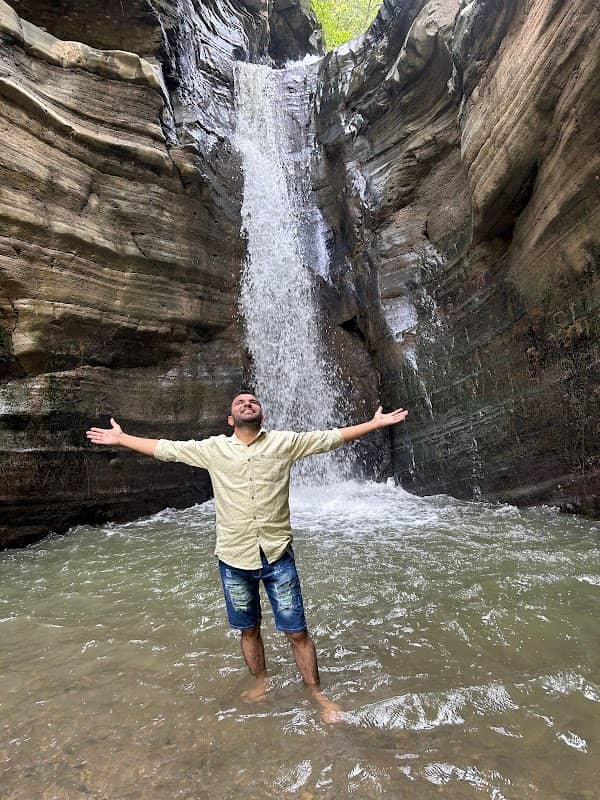 Riva Waterfall - Image 1