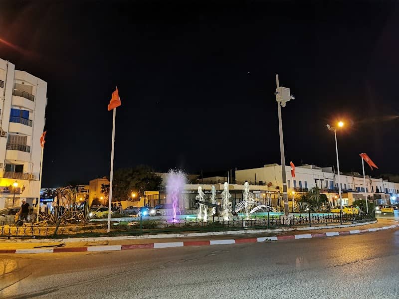 Central Fountain - Image 1