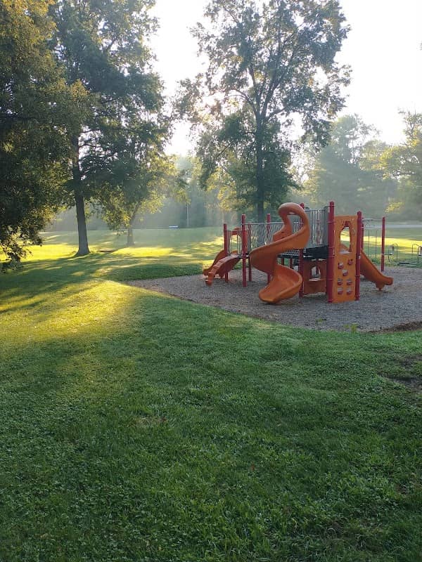 St. Cin Park - Image 1