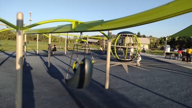 Becker Park - Image 2