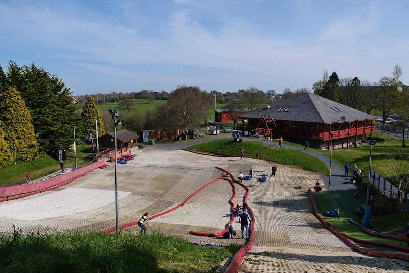 Craigavon Golf & Ski Centre - Image 1