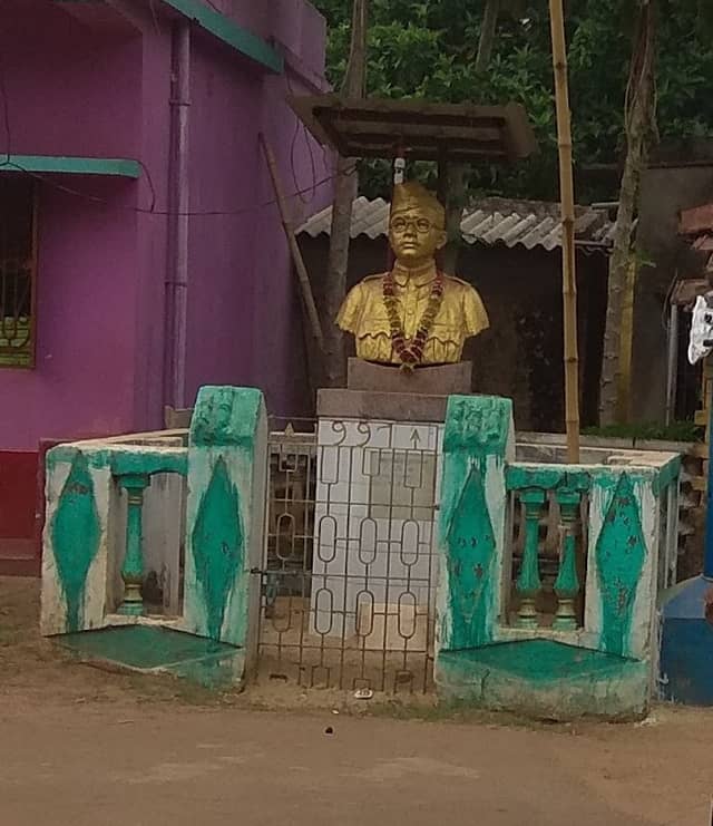 Netaji Statue - Image 1