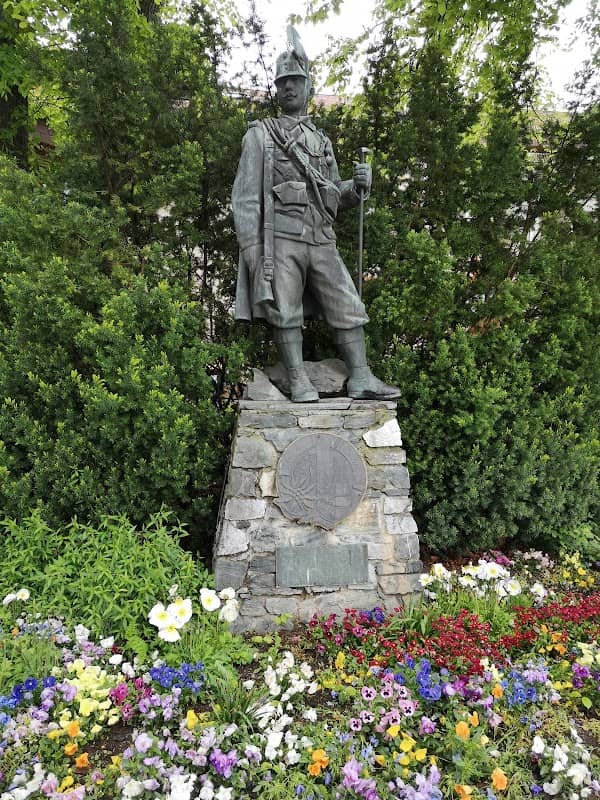 Gebirgsschützen-Denkmal - Image 1