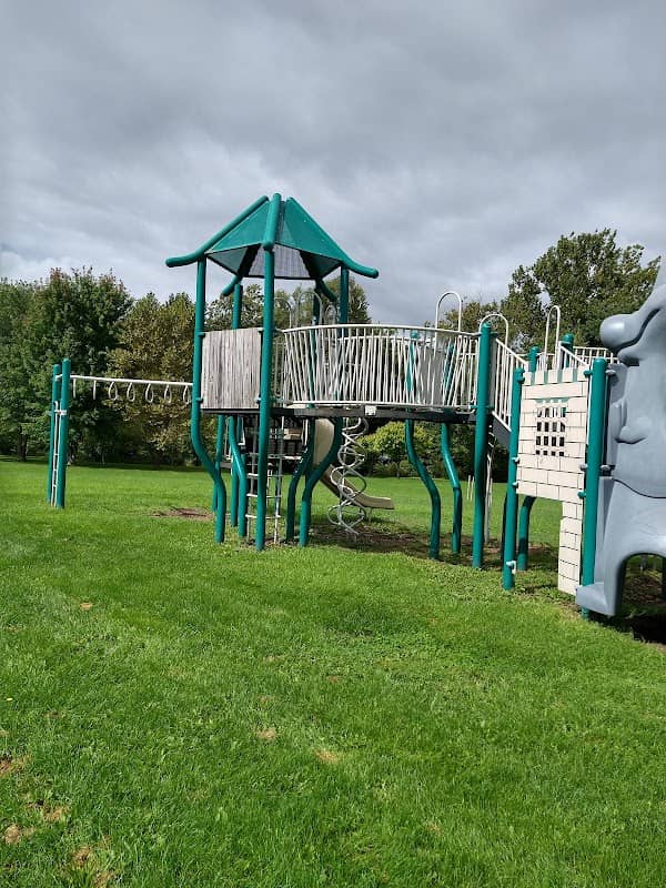 Munro Park - Image 1