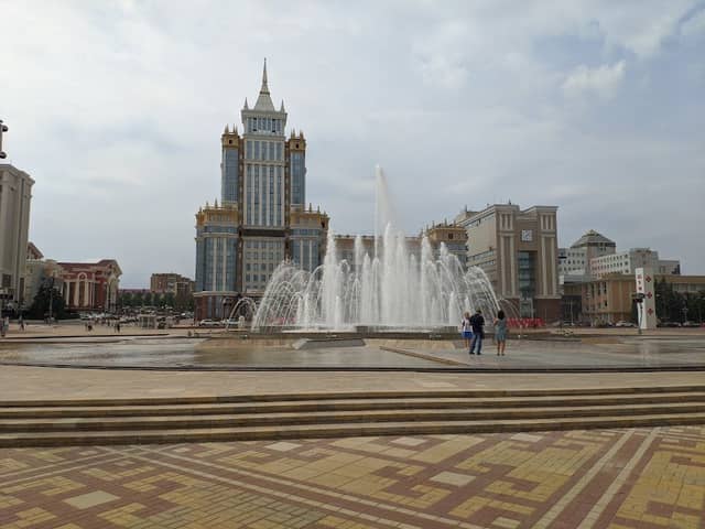 Ploshchad' Tysyacheletiya - Image 1