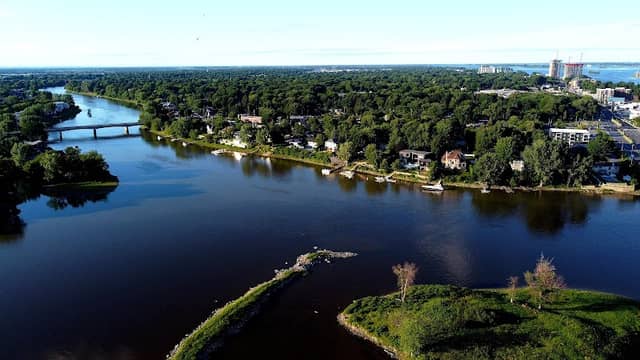 Embouchure de la rivière L’Assomption. - Image 2