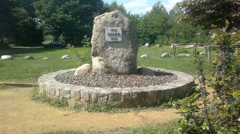 Gedenkstein vom Ort Scado - Image 1