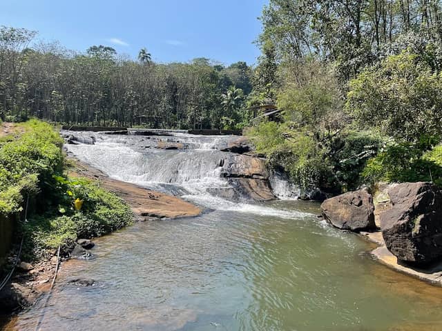 Melaruvi Waterfalls - Image 1