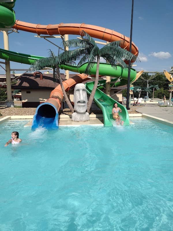 Chilli Bay Waterpark - Image 3