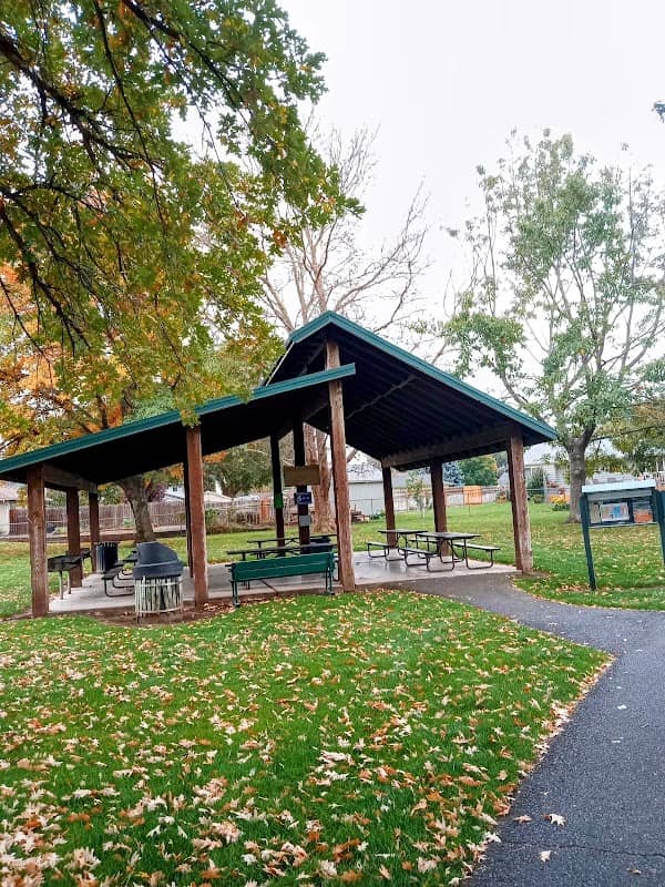 Community Park - Image 3