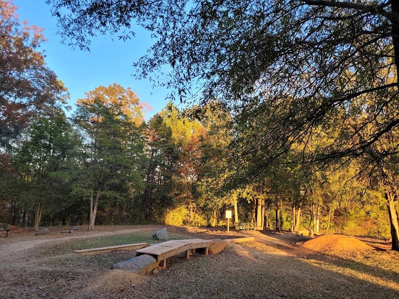 Harrisburg Park mountain bike trail - Image 1