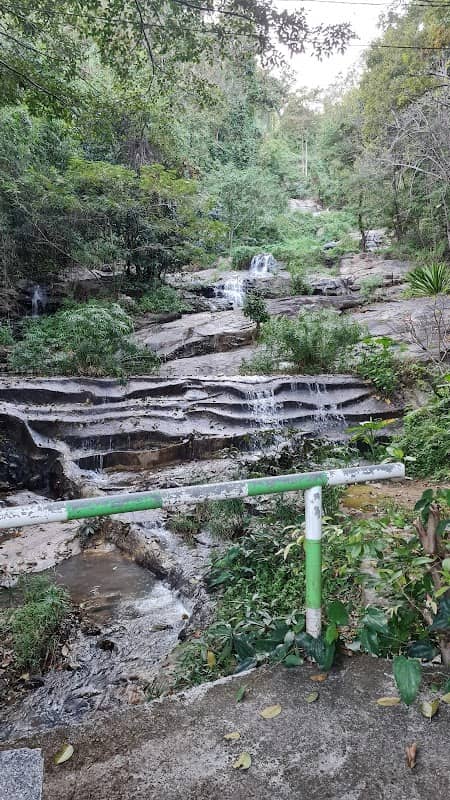 Pha Lat Tawan Ron Waterfall - Image 1