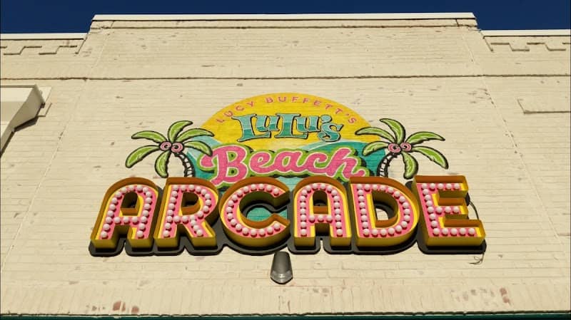 LuLu's Beach Arcade and Ropes Course - Image 1