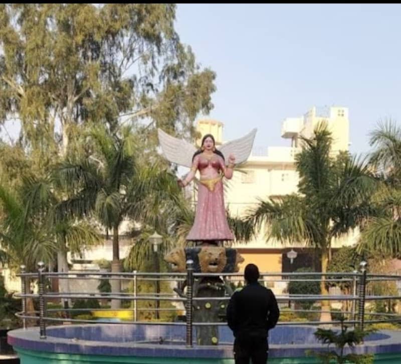 Sachiwalya Colony Park - Image 1