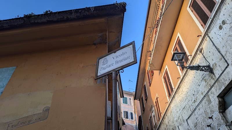 Vicolo Pagliare Bruciate - Image 1