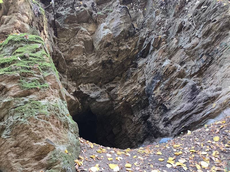 Cave "Denteleti" - Image 1