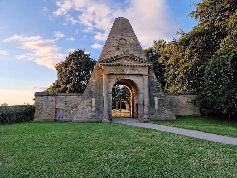 Obelisk Park - Image 2