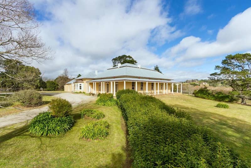 Throsby Park - Image 1